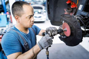 Audi-Reparatur in einer freien Werkstatt
