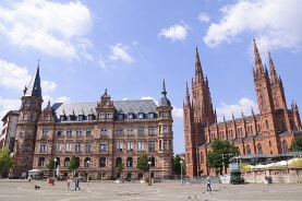 Historischer Marktplatz in Wiesbaden Historischer Marktplatz in Wiesbaden