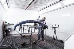 Autolackierung in einer Fachwerkstatt