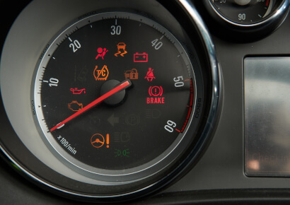 Kontrollleuchten in einem Auto aktiviert