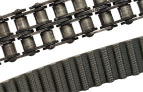 Nahaufnahme des Zahnriemens und der Steuerkette von Peugeot